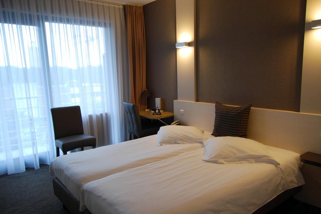 Hotel Melinda Οστένδη Δωμάτιο φωτογραφία